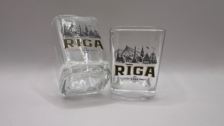 Stikla glāze Rīga.jpg